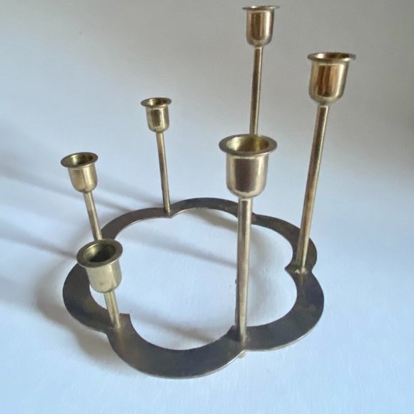Large Vintage Brass Tabletop Candelabra Candlestick Holder | Holds 6 Candles - Picture 7 of 8